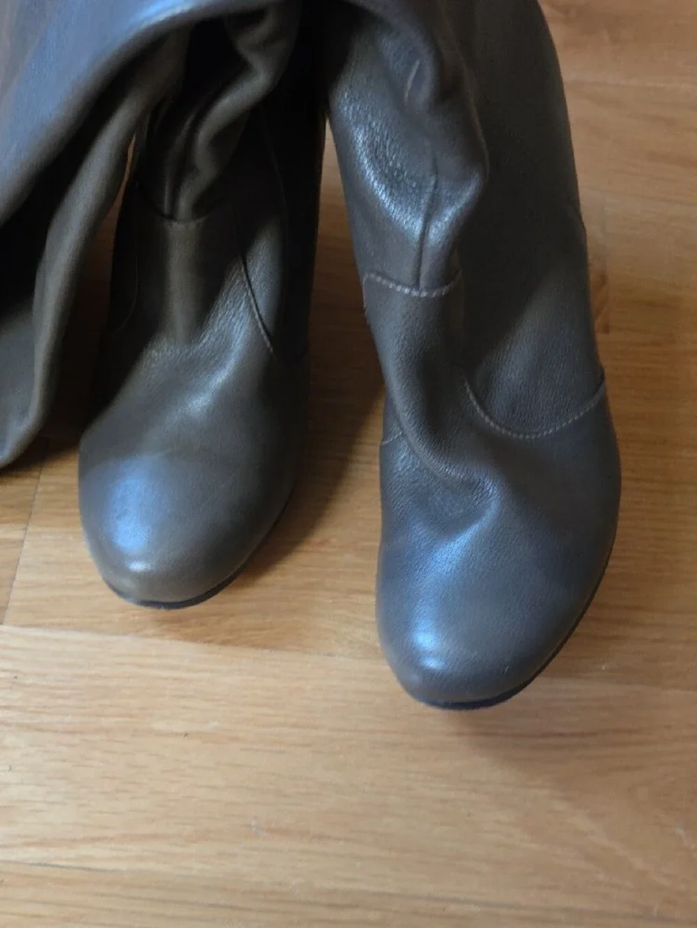 Dolce Vita sleek over